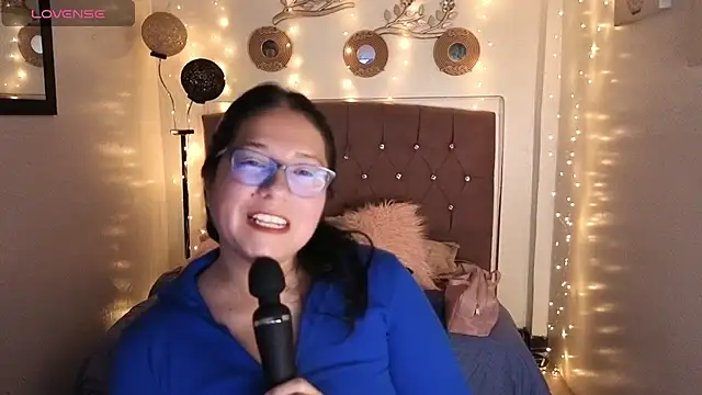 scarlett widow  online show from 11, 7, 2026
