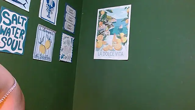 Roxiehood online show from 18, 12, 2025