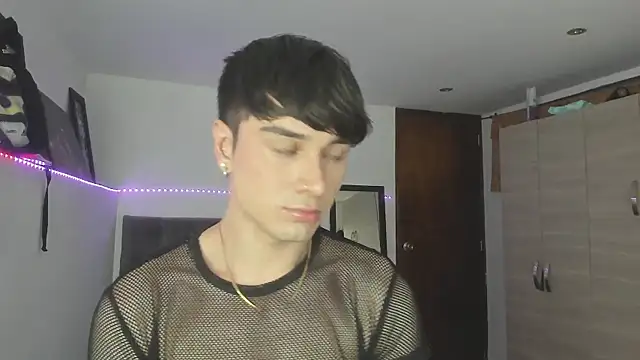 Snapshot of stevve_14 chatting on 25, 10, 2025 stevve 14 online show from 25, 10, 2025