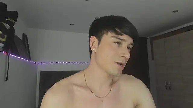 Snapshot of stevve_14 chatting on 4, 11, 2025 stevve 14 online show from 4, 11, 2025