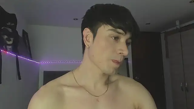 Snapshot of stevve_14 chatting on 16, 11, 2025 stevve 14 online show from 16, 11, 2025