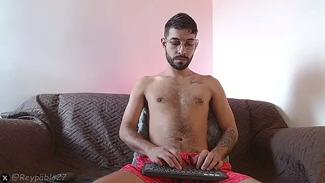 ReyPablo1 online show from 9, 2, 2026