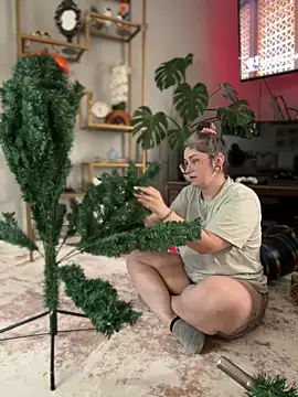 Alix Valentine online show from 2, 12, 2025