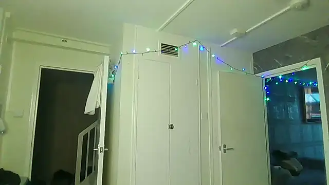 MilkyMarie1 online show from 5, 12, 2025