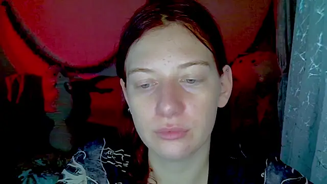 Lily Ember online show from 7, 1, 2026