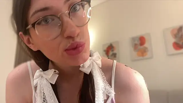 Kelly Berry   online show from 26, 11, 2025