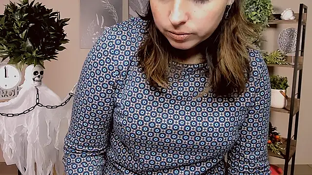 MartaEdams online show from 4, 11, 2025