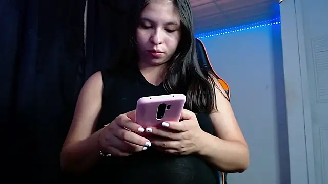 Snapshot of Abbiprada chatting on 25, 9, 2025 Abbiprada online show from 25, 9, 2025