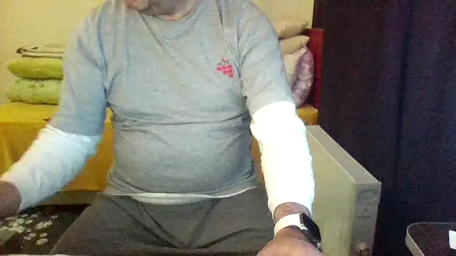 st206boy online show from 10, 4, 2026