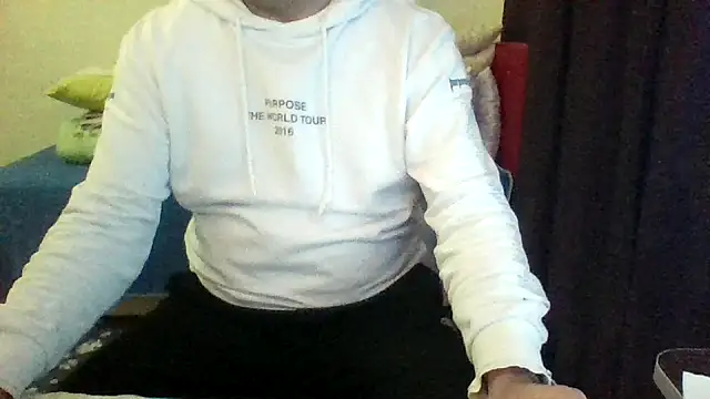 Snapshot of st206boy chatting on 21, 4, 2026 st206boy online show from 21, 4, 2026