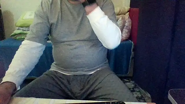 Snapshot of st206boy chatting on 19, 5, 2026 st206boy online show from 19, 5, 2026