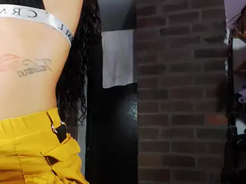 Snapshot of beautiful_taty chatting on 27, 9, 2025 beautiful taty online show from 27, 9, 2025