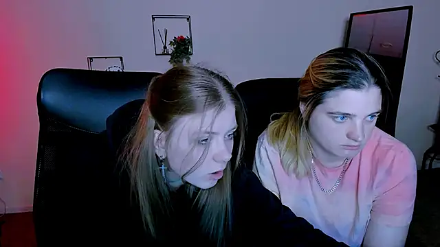 foxy tease  online show from 13, 9, 2025