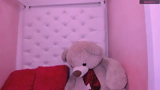 Snapshot of eimy_skinny_ chatting on 26, 4, 2026 eimy skinny online show from 26, 4, 2026