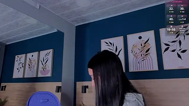 Snapshot of SarahMiler_ chatting on 15, 9, 2025 SarahMiler online show from 15, 9, 2025