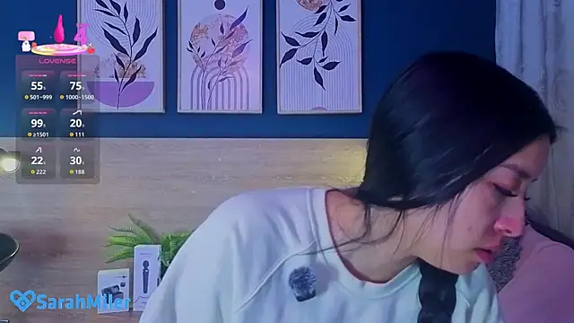 Snapshot of SarahMiler_ chatting on 1, 4, 2026 SarahMiler online show from 1, 4, 2026