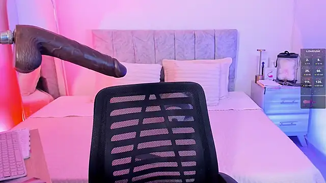 Taylormaxwell online show from 5, 2, 2026