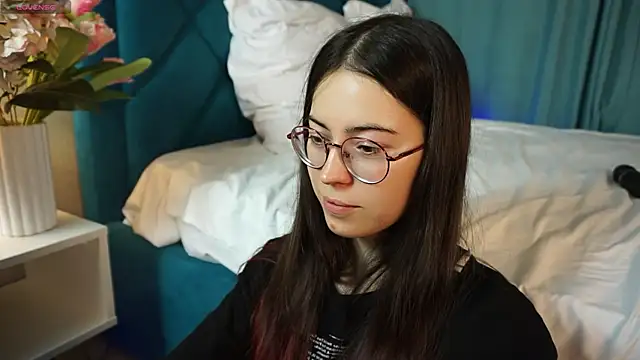 ywixos online show from 18, 12, 2025