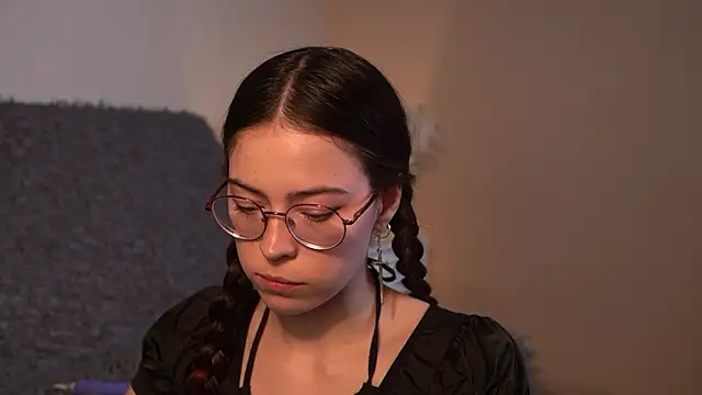 ywixos online show from 17, 2, 2026