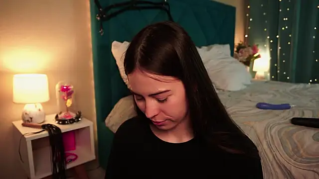 ywixos online show from 20, 4, 2026