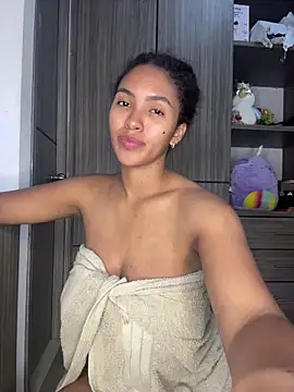 Mia sweet80 online show from 30, 10, 2025