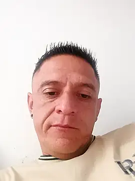 Snapshot of leon8013A chatting on 16, 3, 2026 leon8013A online show from 16, 3, 2026
