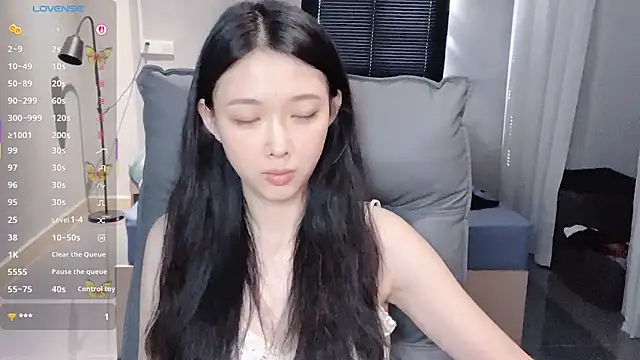 NiNi-baby520 online show from 4, 10, 2025