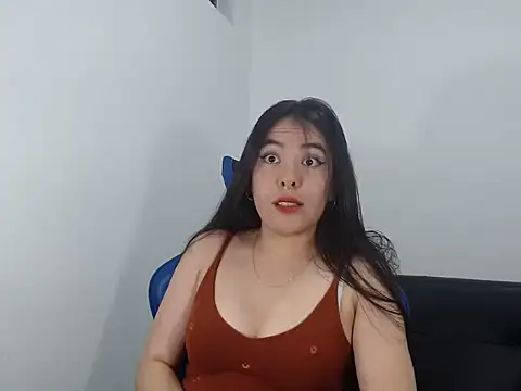 EloiseJun online show from 6, 10, 2025