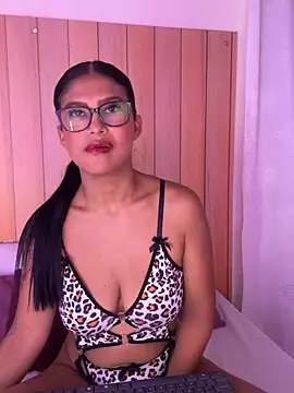 daphnevans online show from 18, 10, 2025