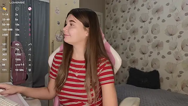 Snapshot of _cute_ice chatting on 12, 9, 2025 cute ice online show from 12, 9, 2025
