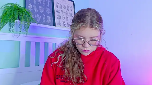 BelaMiller  online show from 13, 11, 2025