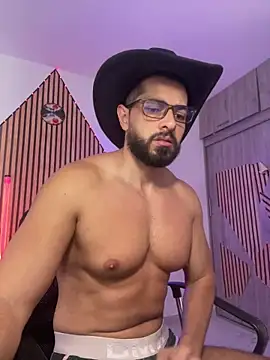 Snapshot of magnumchris chatting on 10, 2, 2026 magnumchris online show from 10, 2, 2026