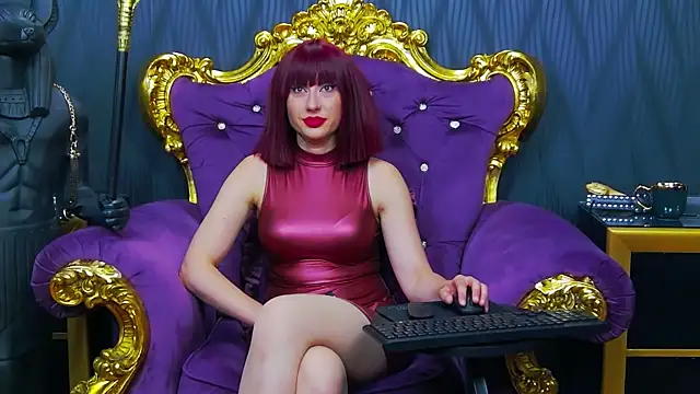 Snapshot of LaraMaeve chatting on 15, 7, 2026 LaraMaeve online show from 15, 7, 2026