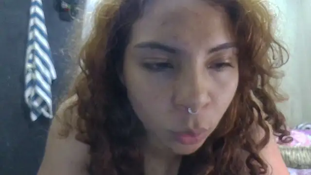 Snapshot of VioletV chatting on 14, 6, 2026 VioletV online show from 14, 6, 2026