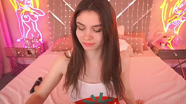 Snapshot of HeavenElle chatting on 25, 5, 2026 HeavenElle online show from 25, 5, 2026