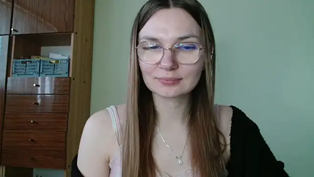 LooveELLYx online show from 12, 2, 2026