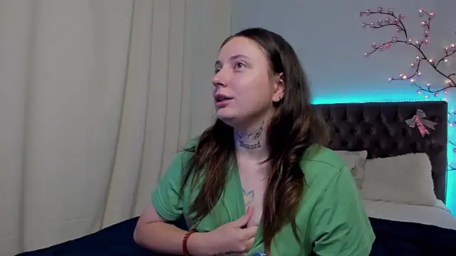 Snapshot of LilaVame chatting on 13, 9, 2025 LilaVame online show from 13, 9, 2025