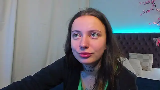 Snapshot of LilaVame chatting on 9, 10, 2025 LilaVame online show from 9, 10, 2025