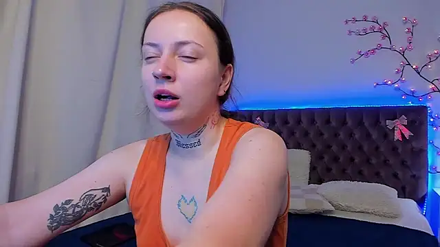 Snapshot of LilaVame chatting on 10, 10, 2025 LilaVame online show from 10, 10, 2025