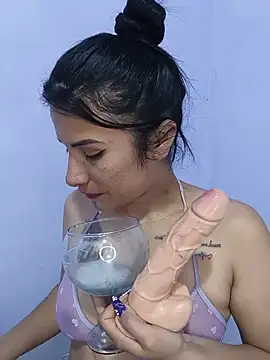 Snapshot of karinnahotdirty chatting on 22, 5, 2026 karinnahotdirty online show from 22, 5, 2026