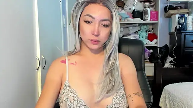 TeenageDreamTS online show from 18, 10, 2025