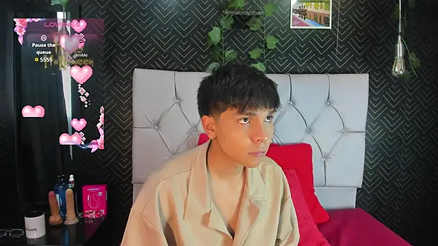 Thiago Kozak online show from 17, 10, 2025