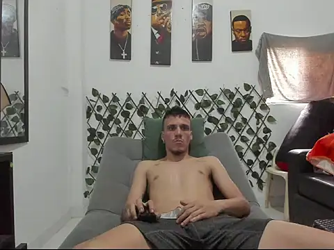 Snapshot of Latins_Boss chatting on 12, 5, 2026 Latins Boss online show from 12, 5, 2026