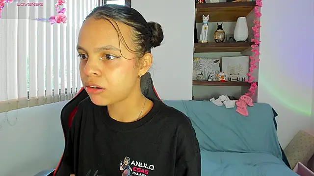 Danesacronin online show from 7, 11, 2025