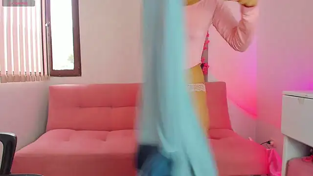 Danesacronin online show from 20, 11, 2025