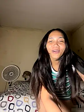 effie castroo online show from 27, 9, 2025