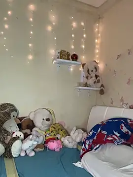 effie castroo online show from 12, 10, 2025