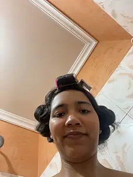 effie castroo online show from 22, 10, 2025