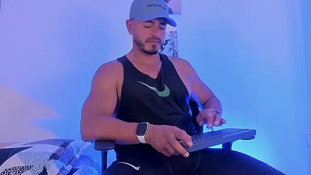 Snapshot of magnusclark chatting on 2, 3, 2026 magnusclark online show from 2, 3, 2026