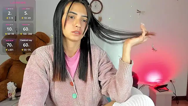Snapshot of princessluna_19 chatting on 1, 10, 2025 princessluna 19 online show from 1, 10, 2025